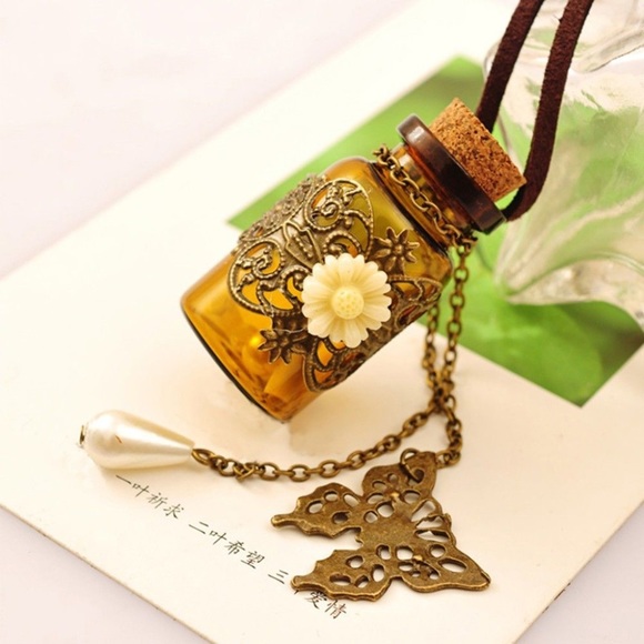 Jewelry - Wishing Bottle Sweater Chain